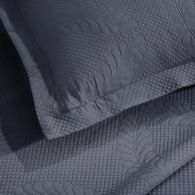Superior 3 Piece Cotton Bedspread Set, Home Bed Decor, Decorative Bed Spread, 2 Pillow Shams, Medium Weight Blanket, Matelasse Coverlet, Bedding Essentials, Peploi Collection, Queen, Denim Blue