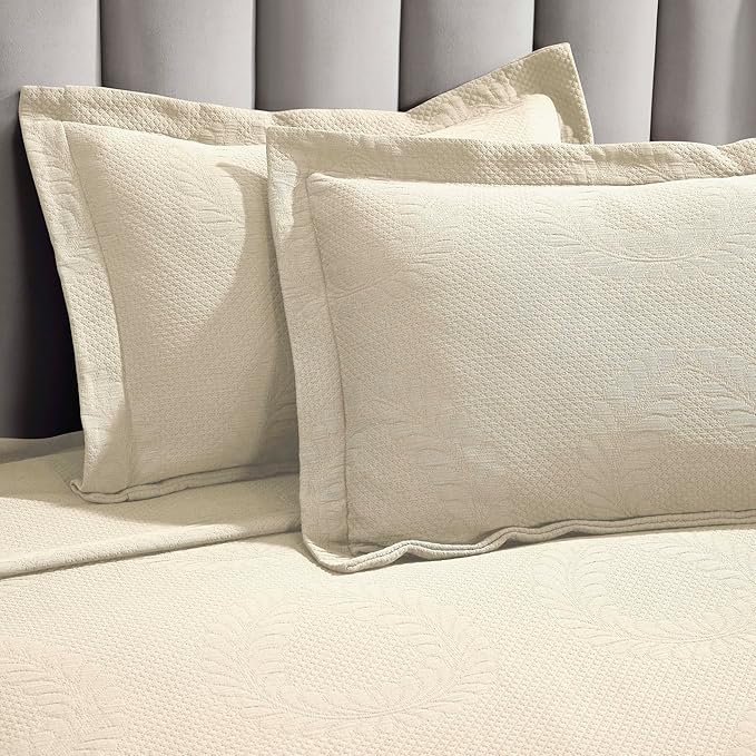 Superior 3 Piece Cotton Bedspread Set, Home Bed Decor, Decorative Bed Spread, 2 Pillow Shams, Medium Weight Blanket, Matelasse Coverlet, Bedding Essentials, Peploi Collection, Full, Ivory