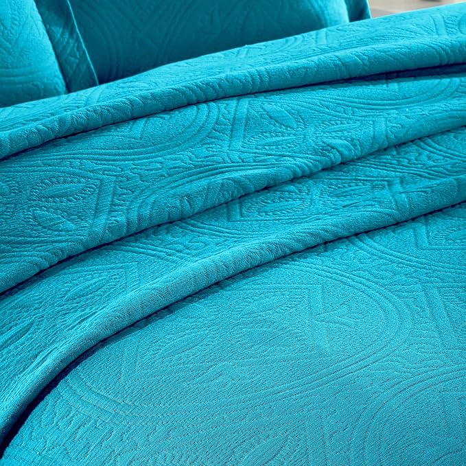 Superior 2 Piece Celtic Circles Cotton Bedspread Set, Decorative Bed Spread, Home Bed Decor, 1 Pillow Sham, Medium Weight Blanket, Matelasse Coverlet Bedding, Wedding Ring Design, Queen, Peacock Blue