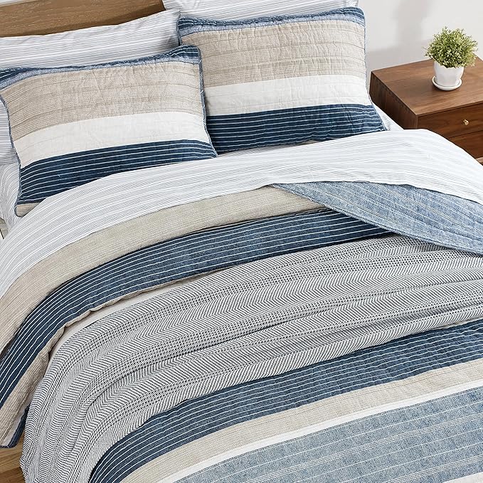 Nautica - King Quilt Set, Cotton Reversible Bedding with Matching Shams, Home Decor for All Seasons (Ridgeport Denim, King)